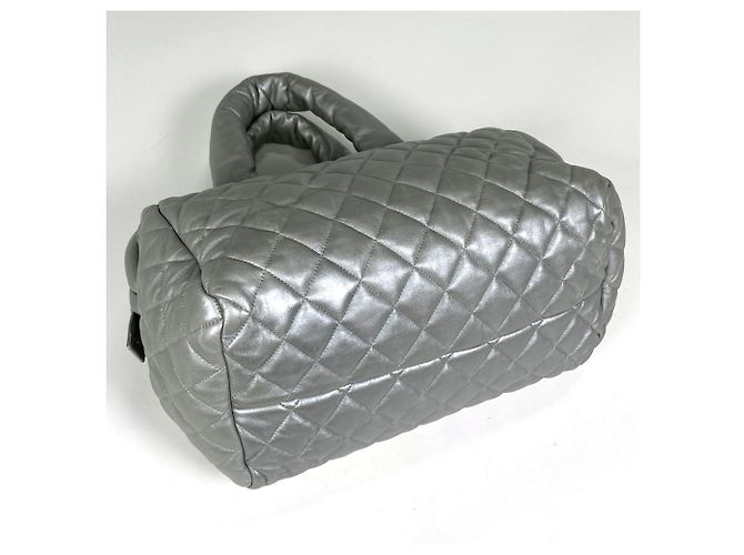 Bolso Chanel Coco Cocoon Plata - vista 2