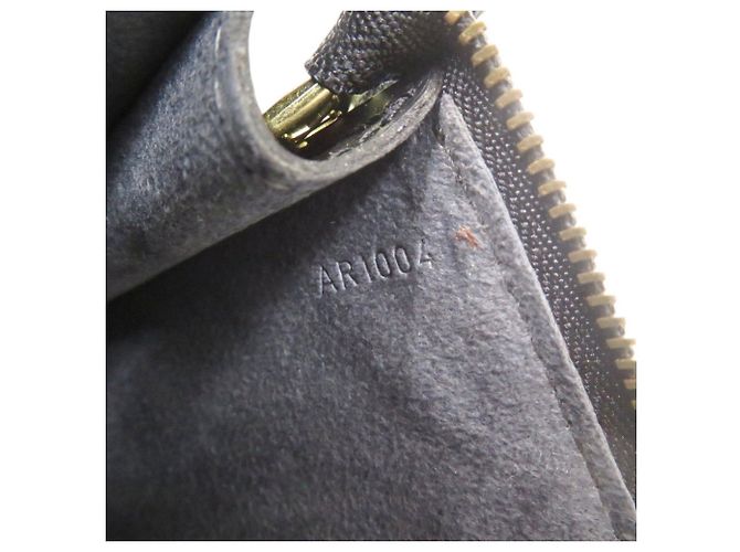 Louis Vuitton Pochette Accessoires Epi M52942 Preto - vista 6