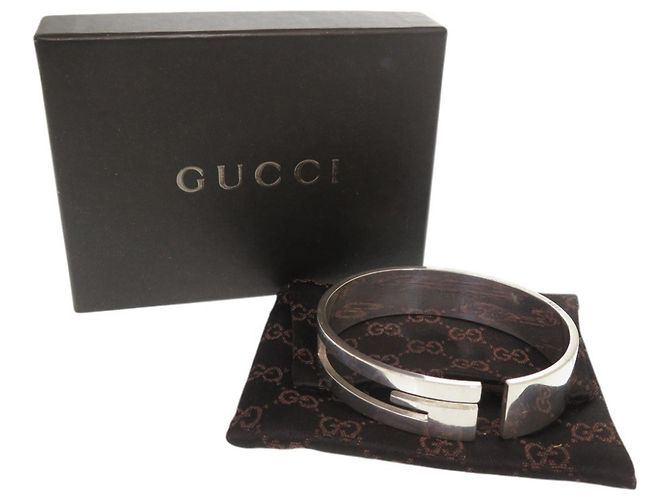 Bracciale rigido Gucci Cutout G Logo in argento - vista 2