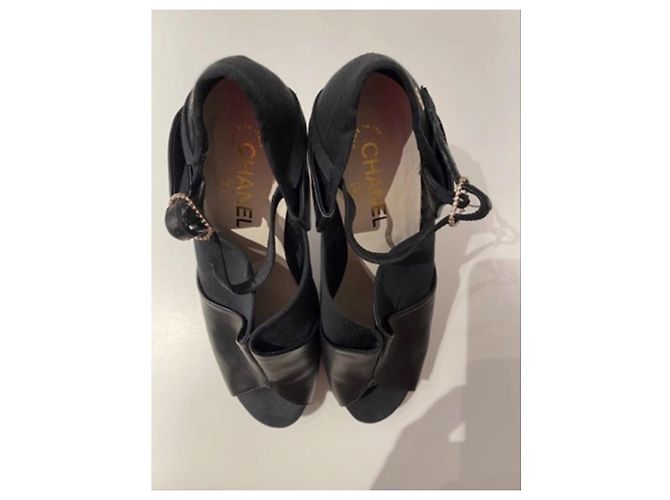 Décolleté con plateau in pelle nera e tessuto Chanel Nero - vista 2