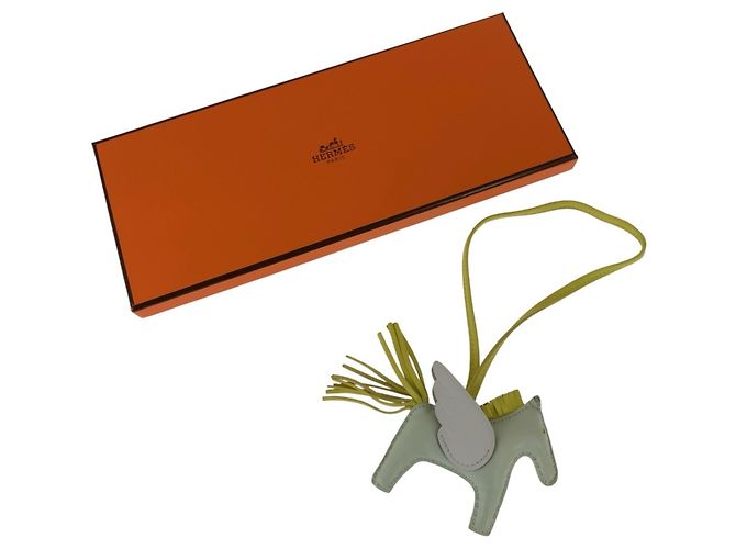 Hermès Charm per borsa Hermes Rodeo Pegasus PM Bianco D'oro - vista 7
