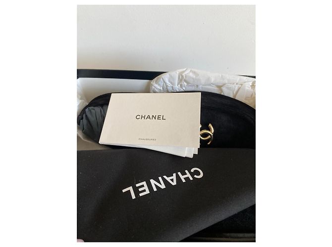 Mocassini Chanel in scamosciato nero - vista 9