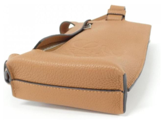 Bolsa de ombro Loewe Vertical T Pocket Marrom - vista 3