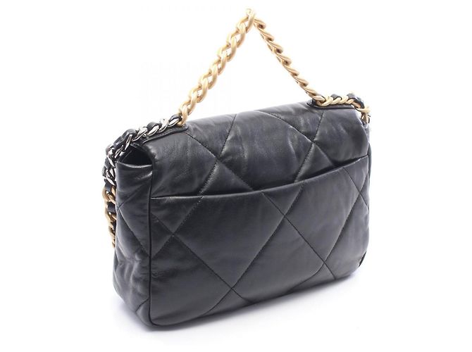 Chanel 19 Dixneuf Matelassé Borsa a Spalla 2-Way Nero - vista 2