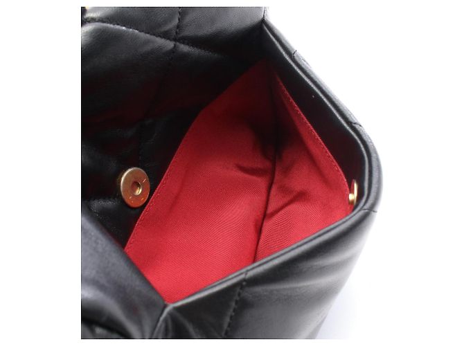Chanel 19 Dixneuf Matelassé Borsa a Spalla 2-Way Nero - vista 6