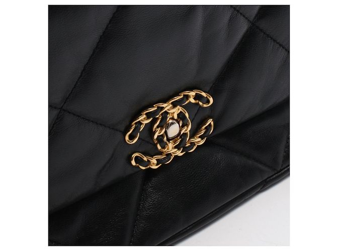 Chanel 19 Dixneuf Matelassé Borsa a Spalla 2-Way Nero - vista 7