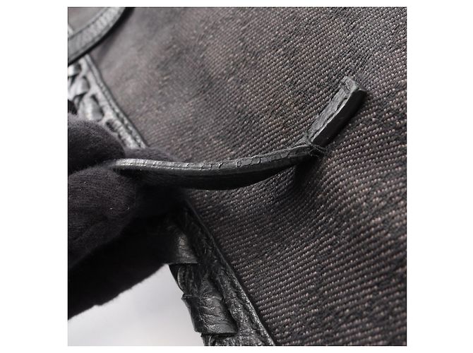 Bamboo Borsa Tote Gucci in denim nero e pelle - vista 9