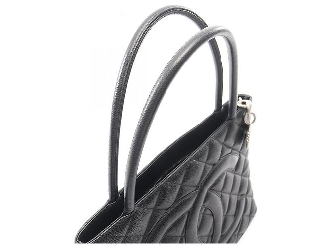 Borsa Tote Chanel Reissue in pelle di vitello martellata nera Nero - vista 6