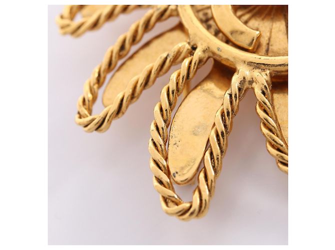 Spilla fiore logo Coco di Chanel D'oro - vista 7