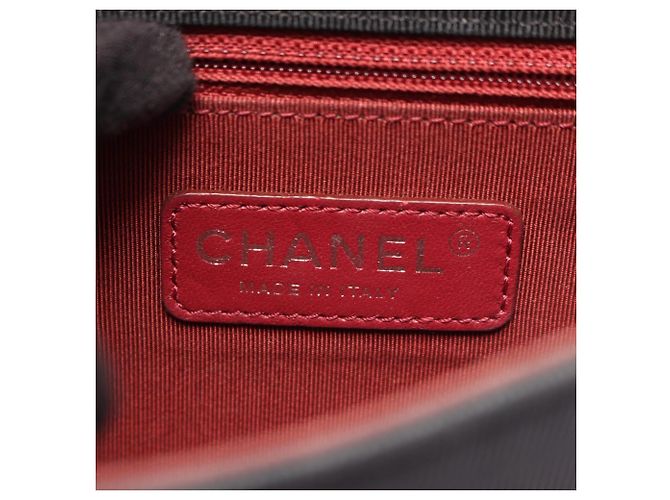 Borsa a tracolla Chanel Matelassé in agnello nero - vista 4