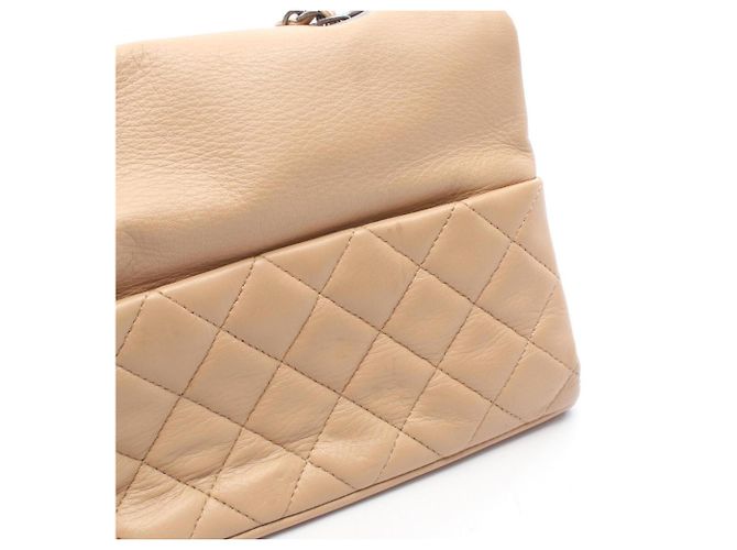 Borsa a tracolla Chanel Matelassé in agnello beige - vista 9