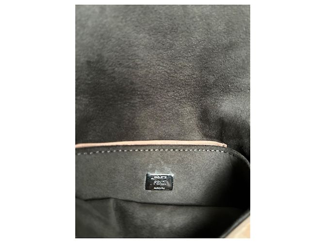 Borsa Fendi Baguette in shearling e pelle Rosa Beige - vista 5