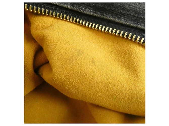 Borsa Louis Vuitton Monogram Denim Neo Cabby MM Nero - vista 9