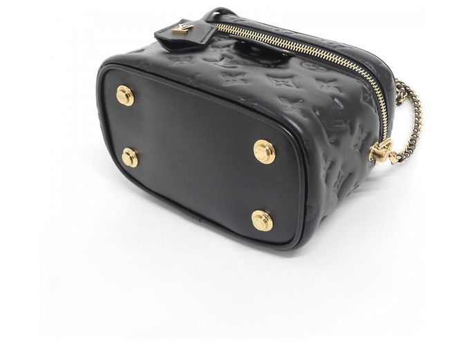 Borsa Louis Vuitton Monogram Vanity Coussin PM Nero - vista 3