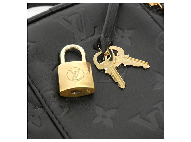 Borsa Louis Vuitton Monogram Vanity Coussin PM Nero - vista 4