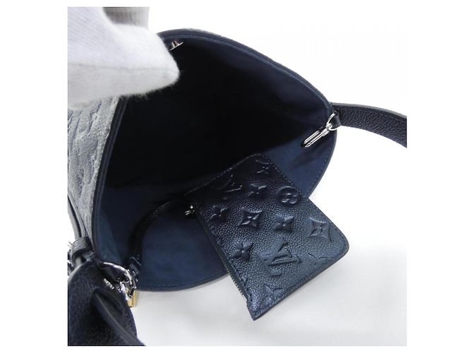 Borsa Louis Vuitton Monogram Empreinte All-in-BB Blu - vista 8