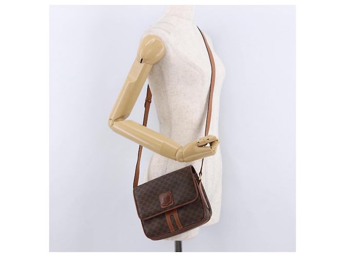 Céline Borsa a tracolla CELINE Macadam Canvas PVC Pelle Marrone Oro Auth ka5281 D'oro - vista 25