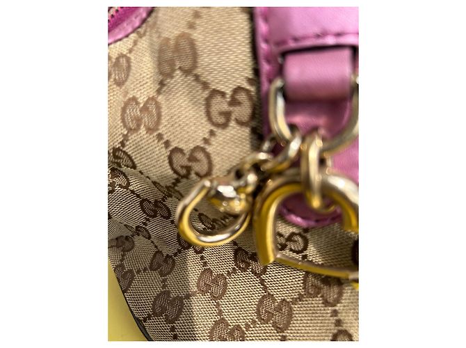 Gucci Borsa Boston in tela monogramma con charm a cuore Rosa Beige - vista 2