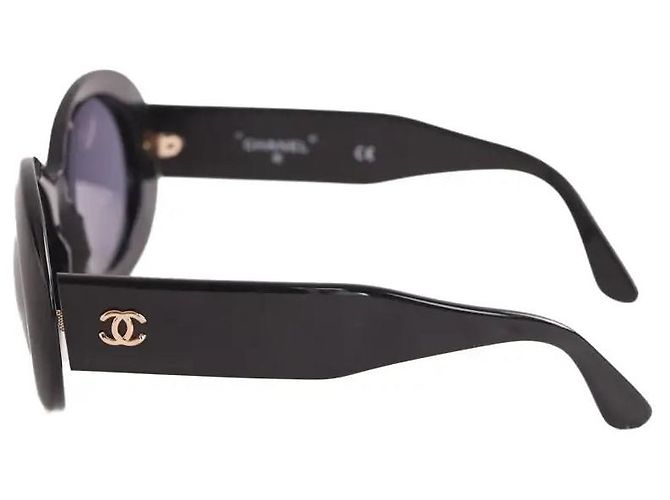 Occhiali da sole Chanel neri in plastica Nero - vista 2