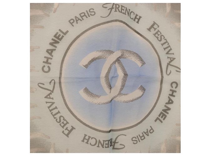 Sciarpa CHANEL in seta grigia CC Auth 186611A Marrone - vista 6