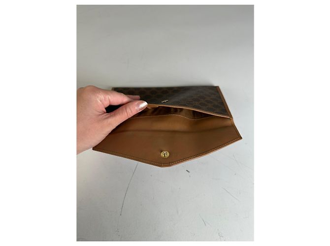 Céline Clutch Cartera Vintage Celine Monogram Canvas Marrón Tan Castaño - vista 8