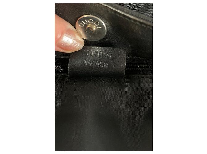 Vintage Gucci Nylon Schultertasche Schwarz Silber - Ansicht 7