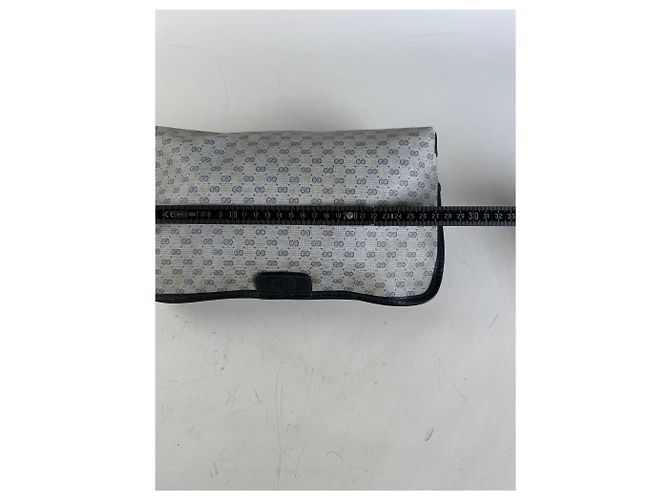 Beauty case Vintage Gucci GG Supreme Grigio Navy - vista 11