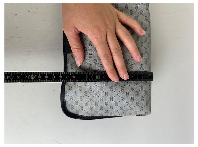 Beauty case Vintage Gucci GG Supreme Grigio Navy - vista 12
