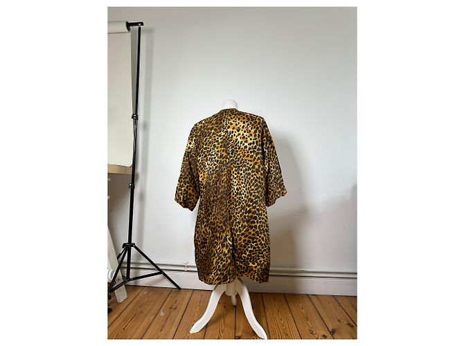 Cappotto vintage Givenchy in misto seta con stampa leopardata giallo e marrone L - vista 3