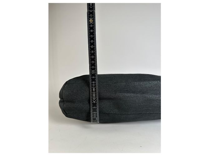 Vintage Gianni Versace Stoffschultertasche Schwarz Silber - Ansicht 10