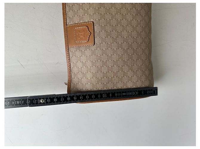 Céline Vintage Celine Coated Canvas Pouch Beige Tan Gold Reißverschluss - Ansicht 12