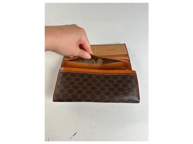 Luggage Céline Vintage Celine Macadam Monogram Leather Zip Wallet Brown Tan - view 8