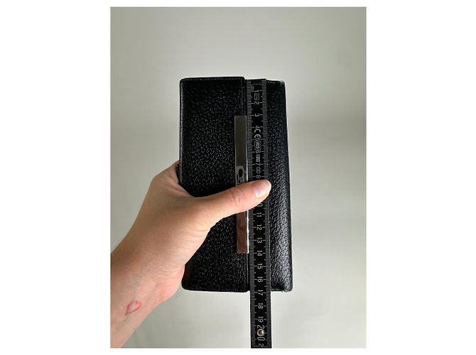 Vintage Gucci Textured Leather Wallet Black Silver - view 9