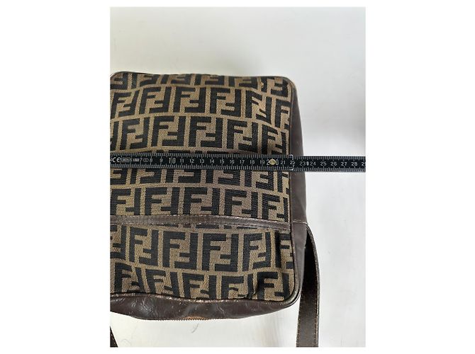 Vintage Fendi FF Monogram Canvas Schultertasche Braun Beige - Ansicht 11