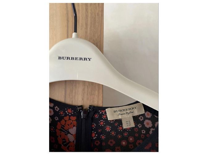 Burberry Seidenkleid mit Blumenprint Schwarz Pink Orange Bordeaux - Ansicht 8