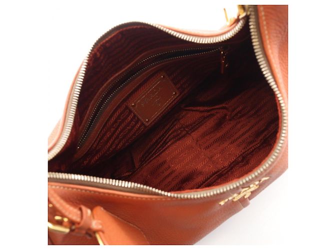 Borsa a tracolla in pelle marrone Prada - vista 3
