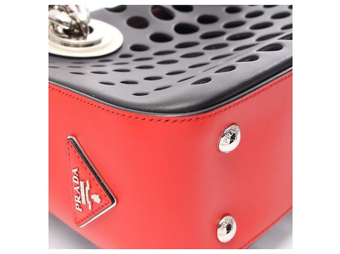 Borsa Tote Traforata Prada City Fori Nero Rosso - vista 5