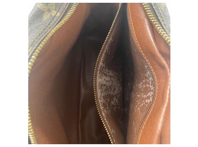 Borsa a Spalla Louis Vuitton Trocadero 27 Marrone Monogramma - vista 6