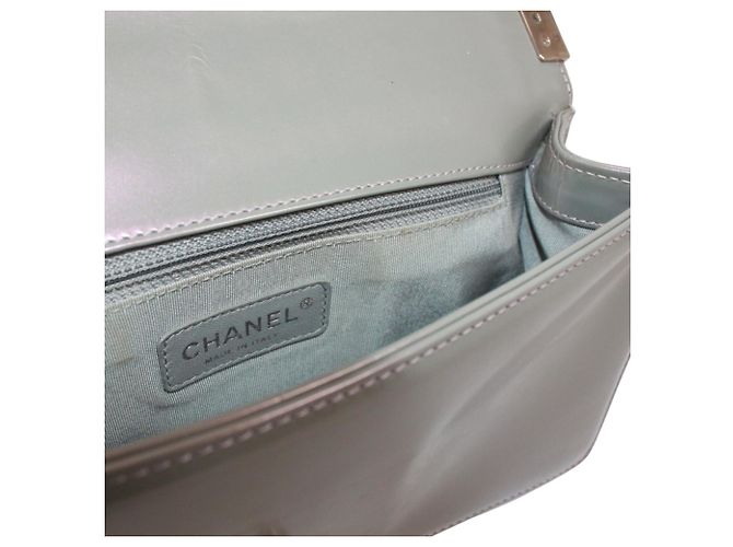 Borsa a tracolla Chanel Boy Chanel Metallico - vista 12