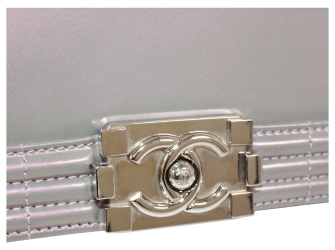 Borsa a tracolla Chanel Boy Chanel Metallico - vista 15