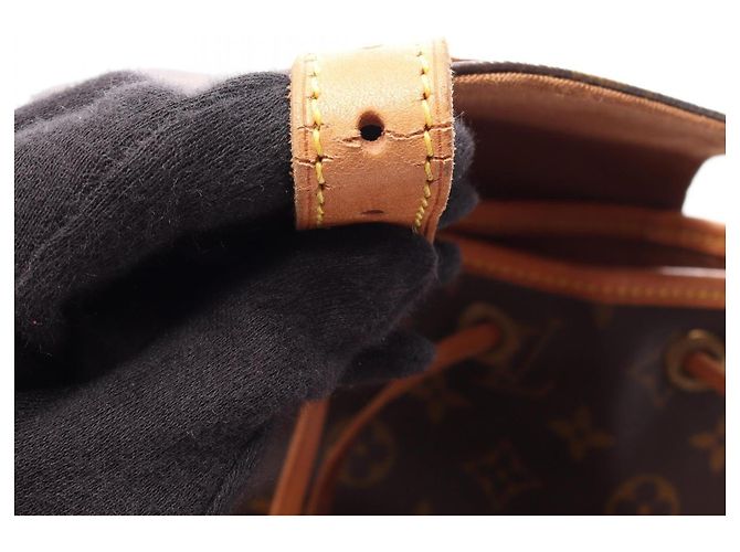 Zaino/Borsa Louis Vuitton Montsouris MM Marrone - vista 14