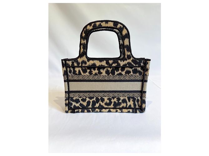 Dior Mini Book Tote Tela Leopardata Nero Beige Stampa leopardo - vista 11