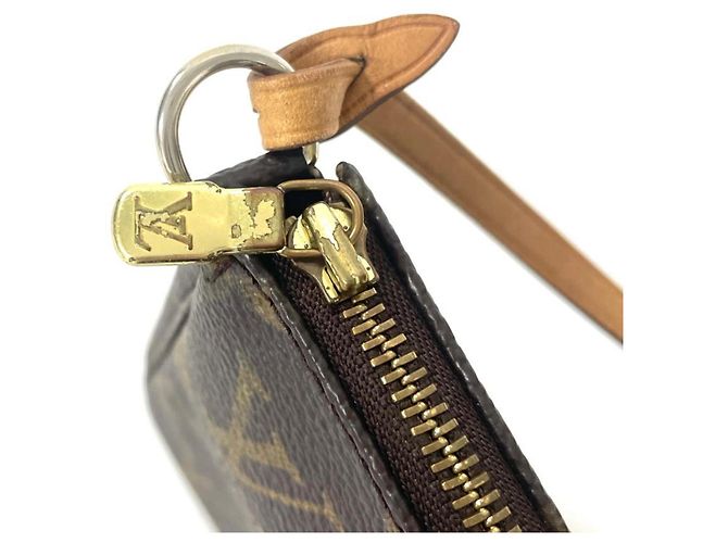 Pochette Accessoires Louis Vuitton Borsa a mano Marrone Monogramma - vista 4