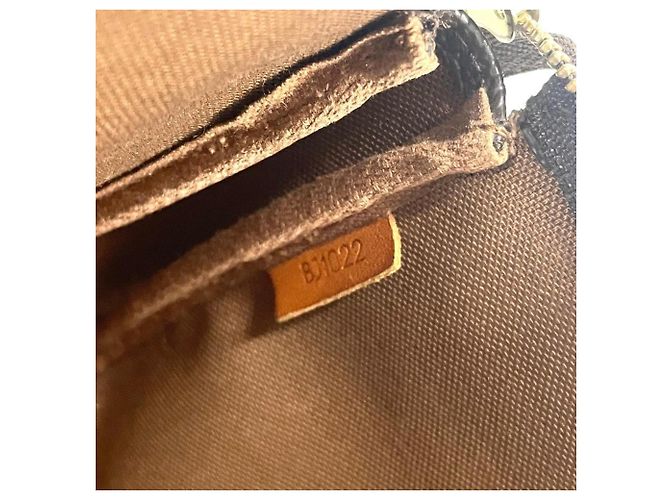 Pochette Accessoires Louis Vuitton Borsa a mano Marrone Monogramma - vista 6