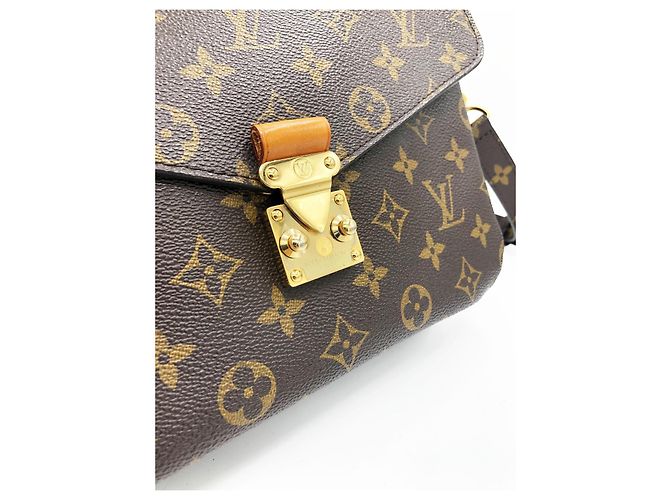 Borsa a tracolla Louis Vuitton Monogram Canvas Pochette Métis Marrone Monogramma - vista 5