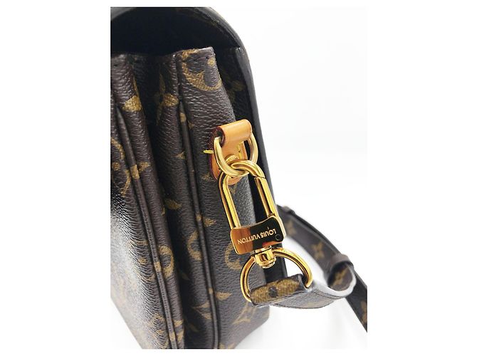 Borsa a tracolla Louis Vuitton Monogram Canvas Pochette Métis Marrone Monogramma - vista 7