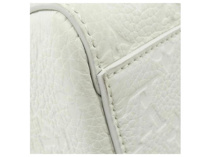 Borsa Louis Vuitton Taurillon Monogram Sac Plat 24H Bianco - vista 2