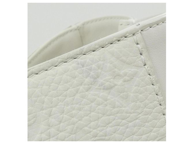 Borsa Louis Vuitton Taurillon Monogram Sac Plat 24H Bianco - vista 3