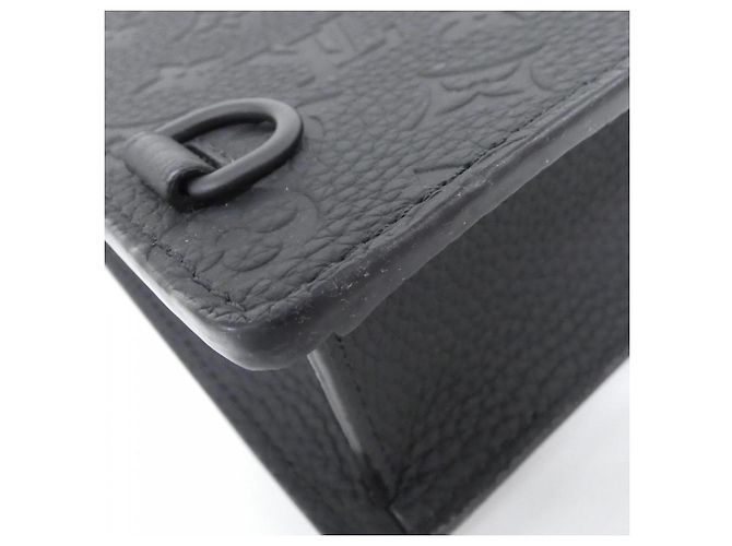 Bolso Messenger Plano Louis Vuitton Taurillon Monogram Negro - vista 3