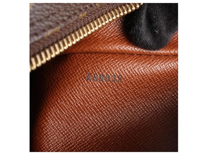 Borsa a tracolla Louis Vuitton Boulogne PM Monogram Marrone - vista 5